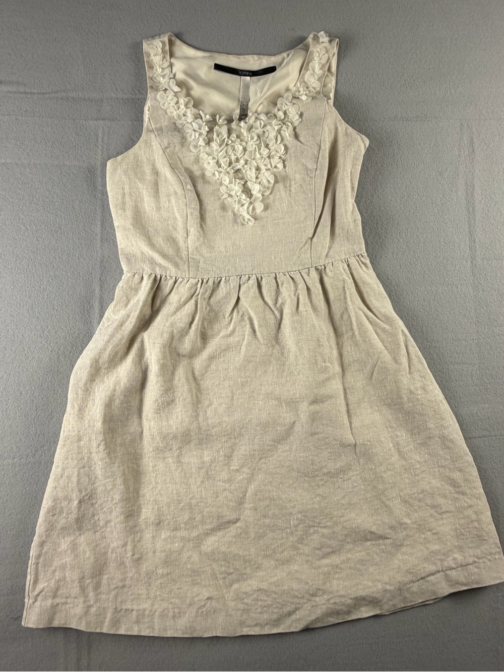Kensie Cream Floral Appliqué Sleeveless Linen Dress
